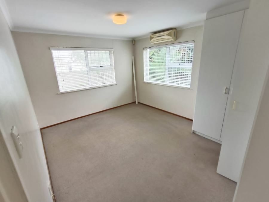 To Let 3 Bedroom Property for Rent in Eikenbosch Western Cape